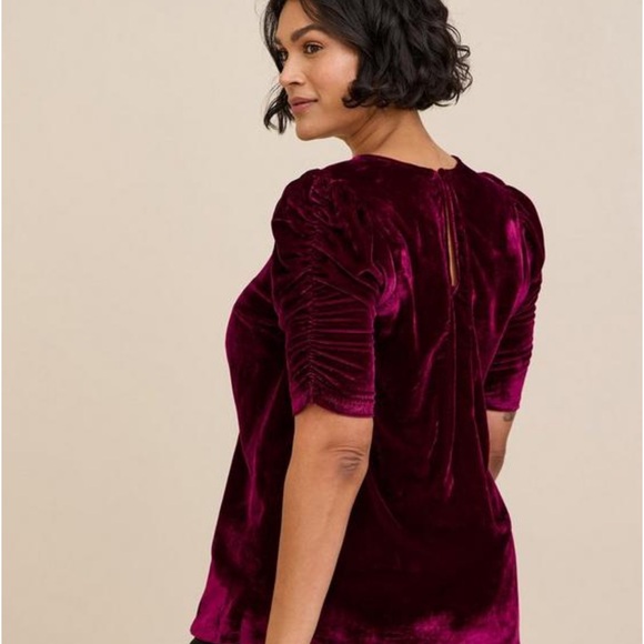 Torrid Velvet Ruched Sleeve Top - Picture 3 of 5